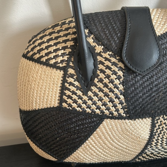 Asiallery Toronto Black & Tan Buntal Woven Handbag Artisan-Made, Patchwork - Picture 5 of 16